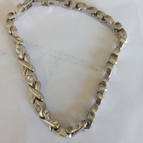 Jewelry set like new, 7 pieces with bracelets and earrings