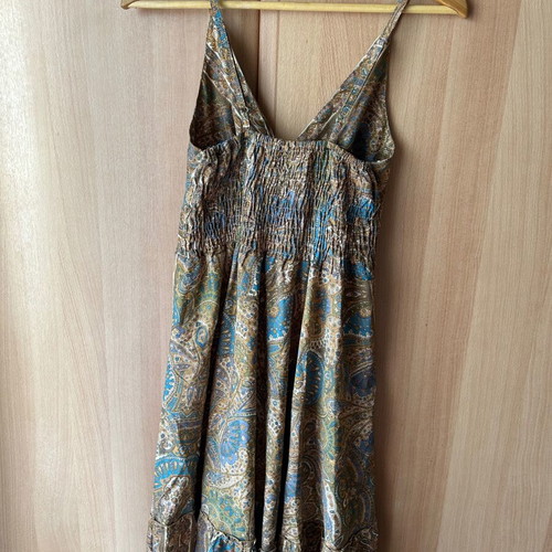 Dress used, one size, multicolored with elastic back