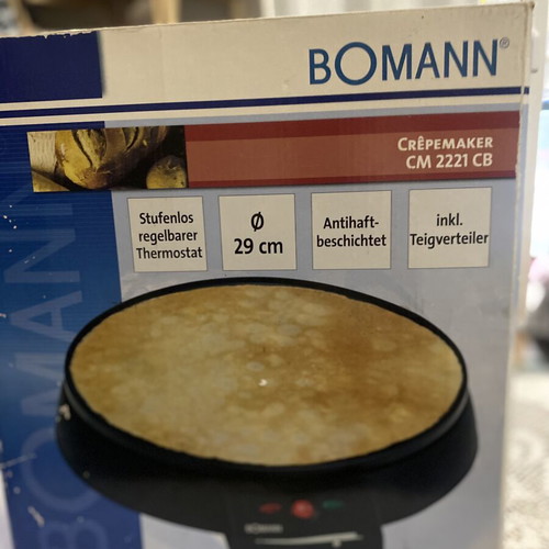 Bomann CM 2221 CB electric crepe maker like new with wooden batter spreader