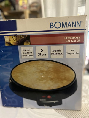Bomann CM 2221 CB electric crepe maker like new with wooden batter spreader