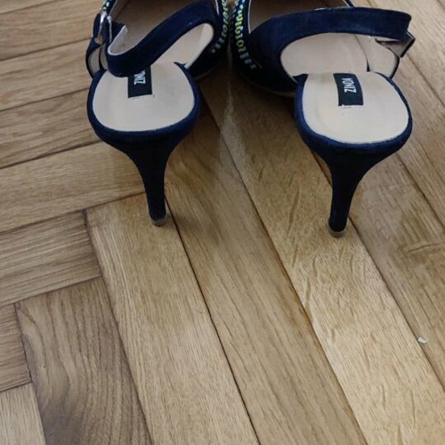 Suede Slingback shoes like new, blue with beads, size 39