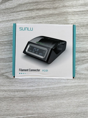 Sunlu Filament Connector FC01 σαν καινούργιο με filament connectors και βάση