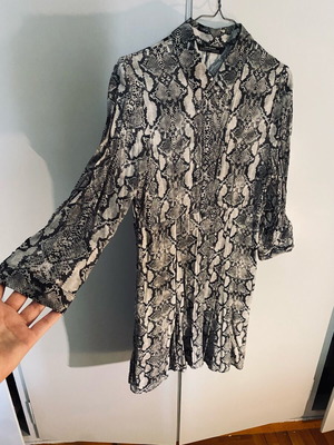 ZARA animal print dress 100% viscose like new, Premium Denim Collection