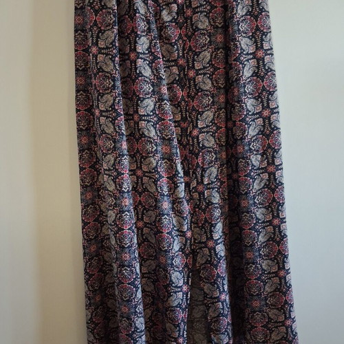 Attrattivo Maxi Dress like new, viscose, black with pink and blue pattern