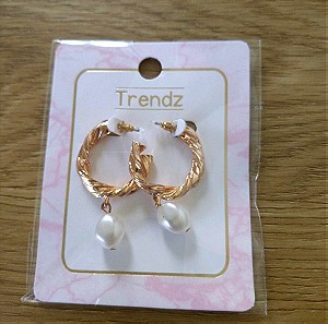 Pearl gold color earring Trendz