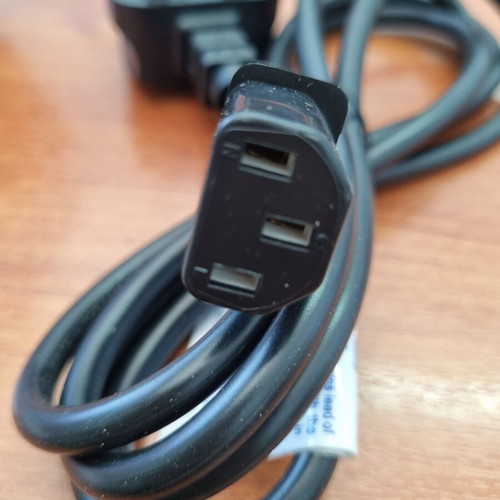 Laptop power cable with UK BS1363A plug and C19 socket, new