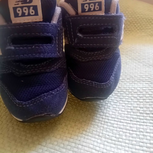 New Balance kids shoes size 20.5, like new