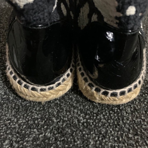 Chanel espadrilles used with tweed fabric and patent leather, size 41