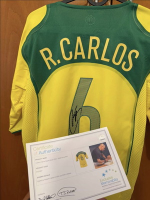 Roberto Carlos Signed 2004-06 Home Football Shirt with COA