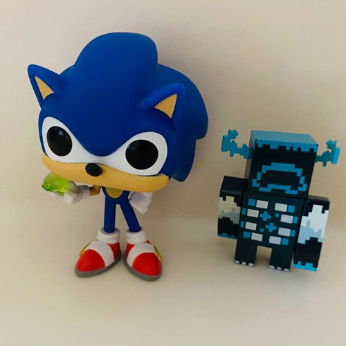 Funko Pop Sonic the Hedgehog with Emerald and Minecraft Warden figure like new