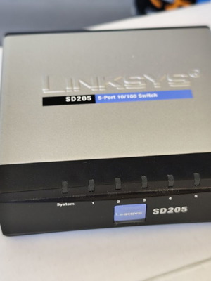 Linksys SD205 5-Port 10/100 Switch new