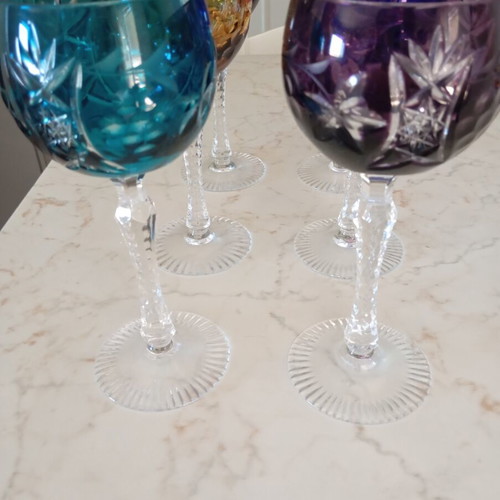 Crystal wine glasses set of 6 from Germany, like new