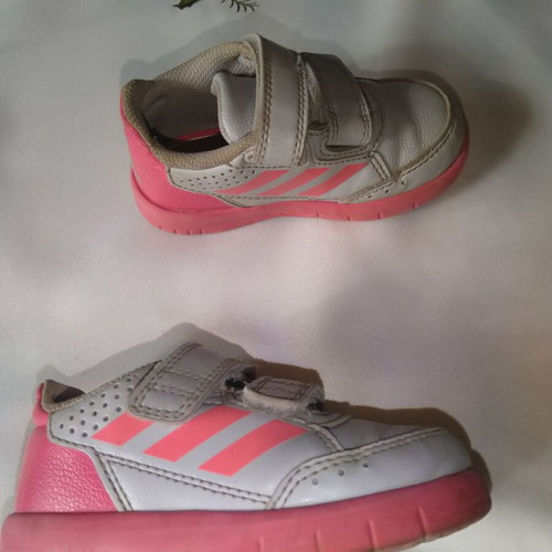 Adidas baby shoes used, size 21