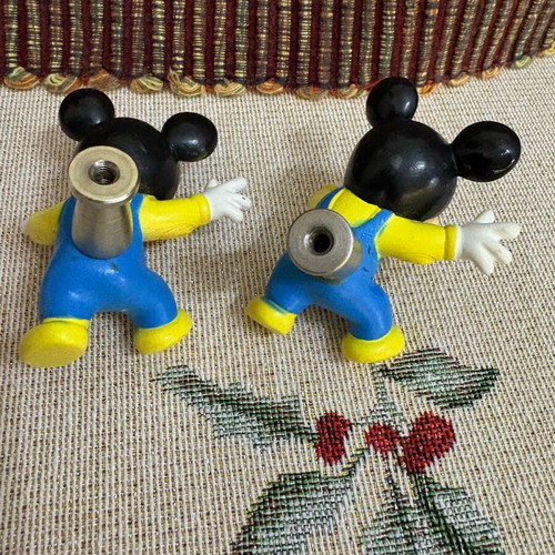 Set of six collectible Mickey Mouse and Donald Duck knobs like new