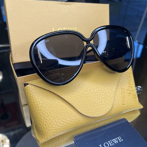 Women's sunglasses new, black