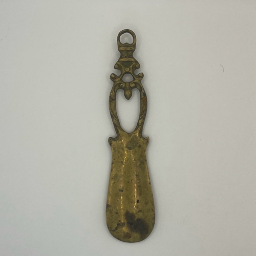 Brass shoe tongue used