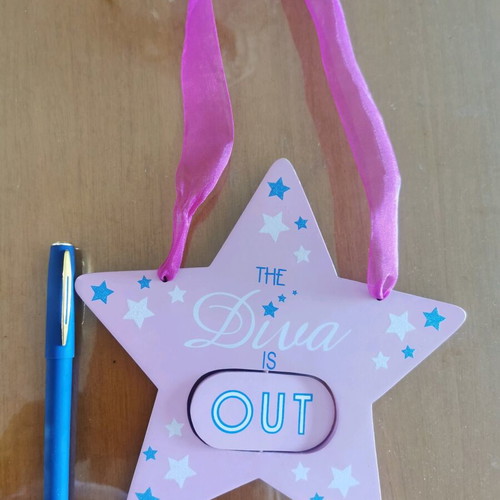 Star decoration for girl's room like new