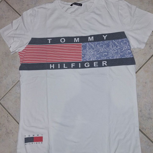 Tommy Hilfiger t-shirt logo white like new, size M