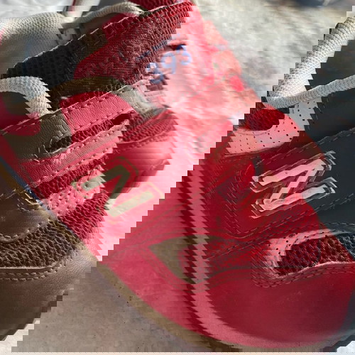 Παιδικά παπούτσια New Balance μεταχειρισμένα, 27,5 κόκκινα