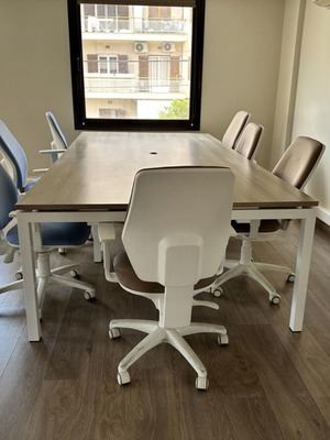 Desks for open space or meeting room like new, various sizes