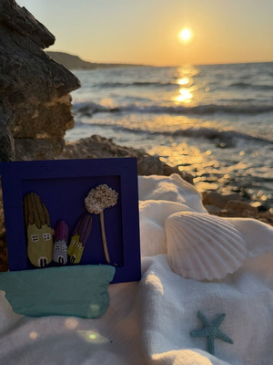 Wooden handmade frame with sea materials 11.8x11.8 cm