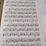 Des Solfèges music book