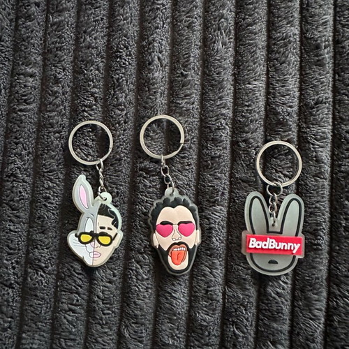 Keychains new, pack of 190, black and multicolored