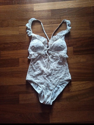 Oysho swimsuit one piece used, white, size M