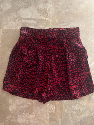 Catwalk shorts used, black and red, one size