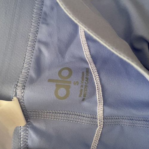 Aloyoga woman’s set light blue small, like new