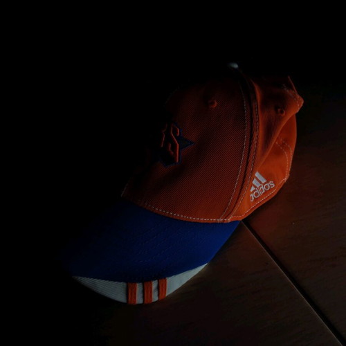 Knicks hat Adidas new, size L/XL