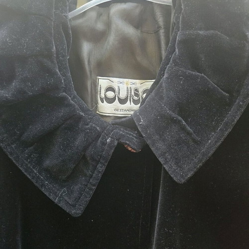 Vintage velvet long black coat like new
