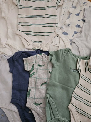 Baby bodysuits like new, pack of 15, 0-3 months