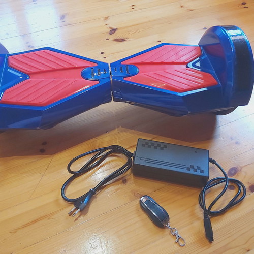 Hoverboard used, almost new with accessories and key