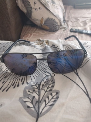Blue sunglasses like new