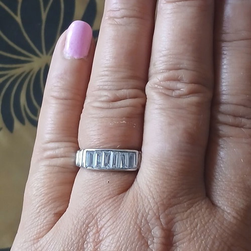 Silver 925 ring with zirconia, 17 mm, like new