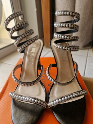 Botinelli sandals with pearls and strass, new, size 39, black