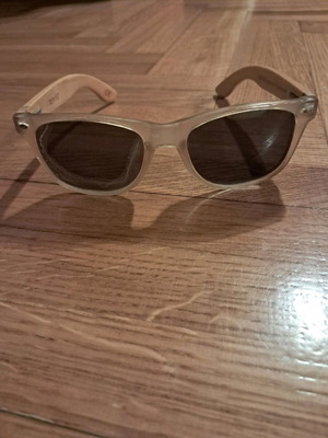 Sunglasses μεταχειρισμένα Nature eyeware χειροποίητα, χρειάζονται αλλαγή φακών μπεζ