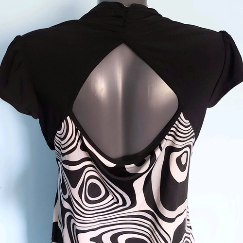 Clockhouse top with open back like new, sizes 2XL-3XL