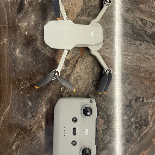 DJI Mini 2 SE drone like new