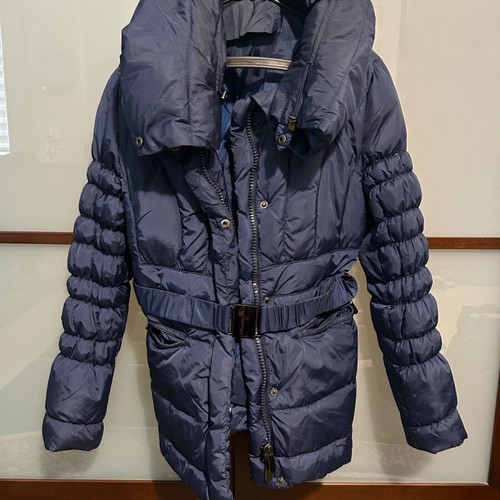 Down women's jacket with belt and collar blue like new