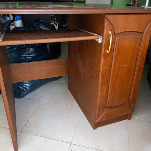 Computer desk used, 80x80 cm