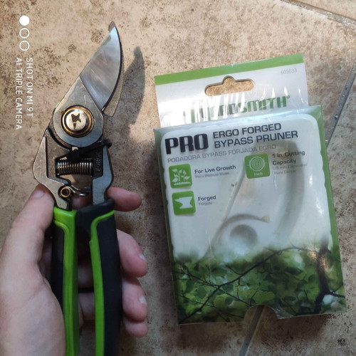 Yardsmith Forged Heavy-Duty Branch Pruner like new