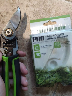 Yardsmith Forged Heavy-Duty Branch Pruner like new