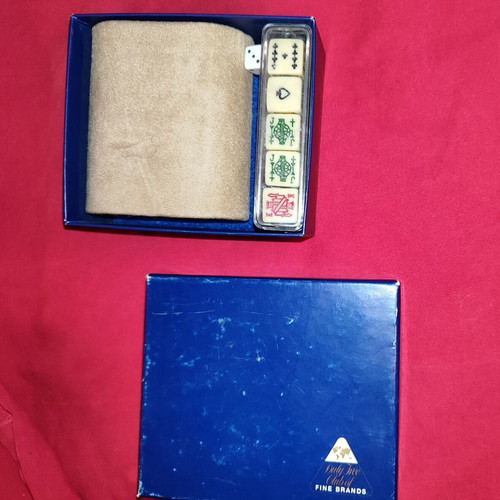 Vintage Poker Dice Set Duty Free Club like new