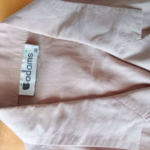 Women's beige sleeveless suit like new, size M, safari style
