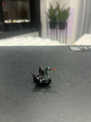 Miniature swan handmade glass decoration like new with details