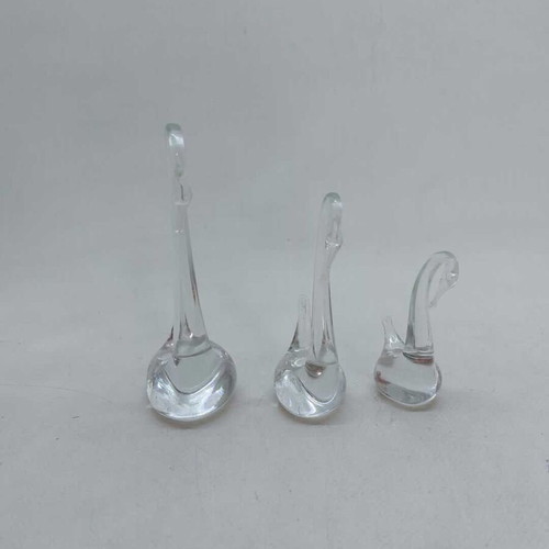 Set of 3 crystal decorative swan figures used