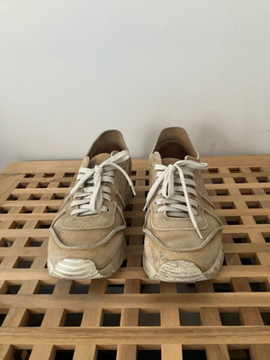 Snickers Buttero athletic shoes used, beige leather size 39