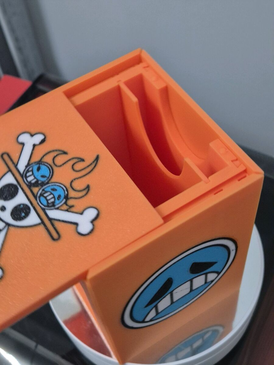 One Piece TCG Deck Box Portgas D. Ace… - € 23,00 - Vendora.cy